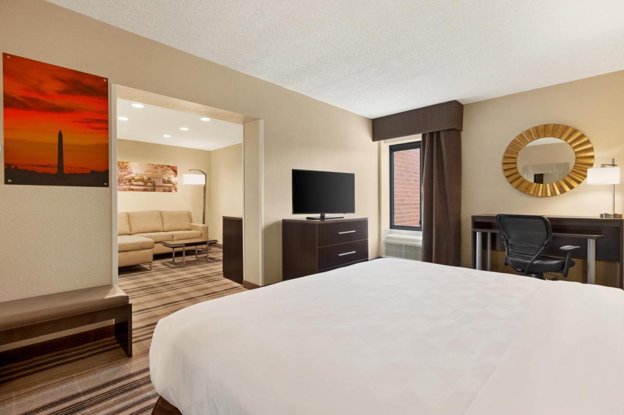 Holiday Inn Washington-Dulles International Airport, An Ihg Hotel Sterling Ngoại thất bức ảnh