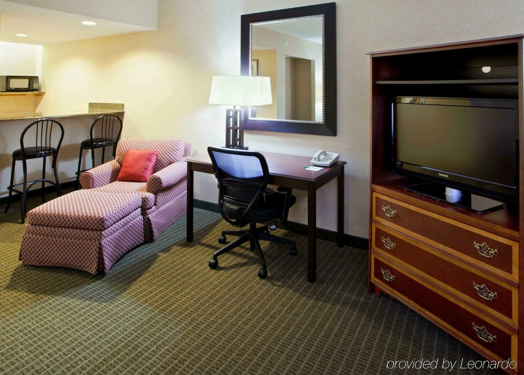 Holiday Inn Washington-Dulles International Airport, An Ihg Hotel Sterling Ngoại thất bức ảnh